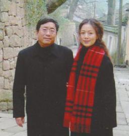 余秋雨談寫作秘訣：努力不當(dāng)官，時(shí)間才會充裕
