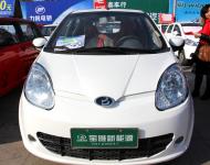 新能源電動車成為消費者的新寵，慢慢走近千家萬戶。
