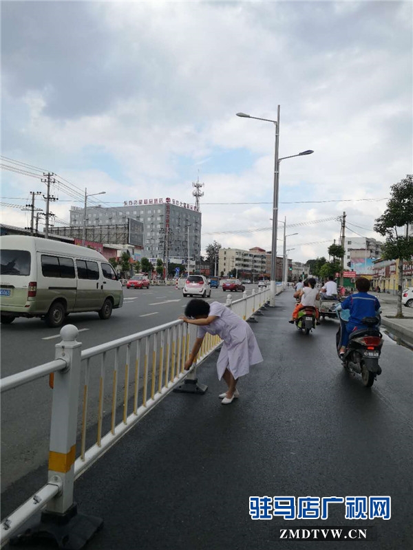 駐馬店民生醫院積極參與市中心城區“星期五環境清潔日”活動