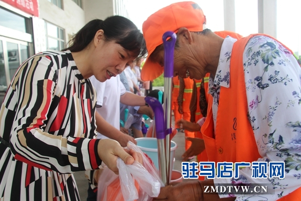 駐馬店經濟開發區慈善總會開展愛心捐贈活動