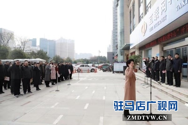 創文行動我出彩，文明誠信我先行