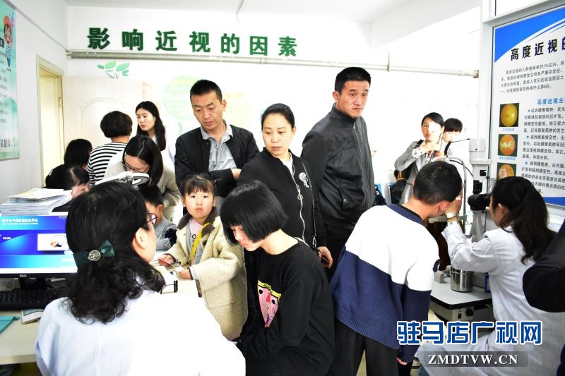兒童眼科專家金小琴教授在駐馬店眼科醫院開展大型會診活動