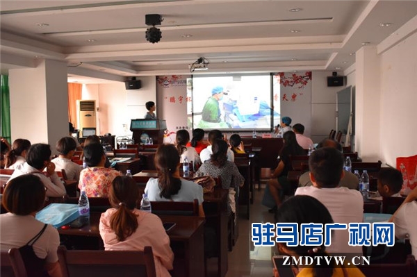 駐馬店眼科醫院引進新一代德國蔡司全飛秒并進行手術直播