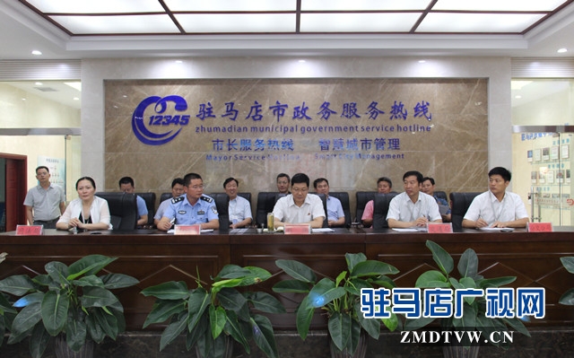 郭淵現(xiàn)場(chǎng)接聽市民來電   安全出行成反映熱點(diǎn)