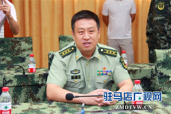 駐馬店市企業擁軍優屬協會會長、青商會會長、鵬宇集團創始人總裁朱新紅率隊開展八一建軍節慰問活動