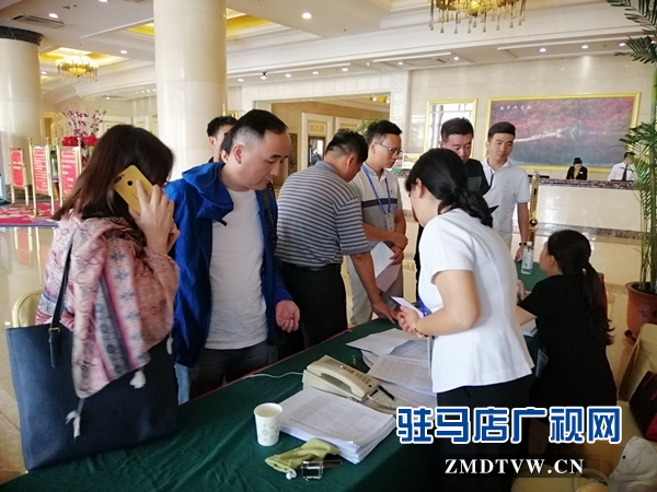 第二十二屆中國(guó)農(nóng)產(chǎn)品加工投洽會(huì)的參會(huì)客商陸續(xù)報(bào)到