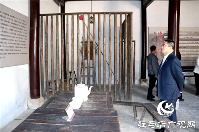 新蔡縣櫟城鄉黨委開展緬懷革命先烈活動