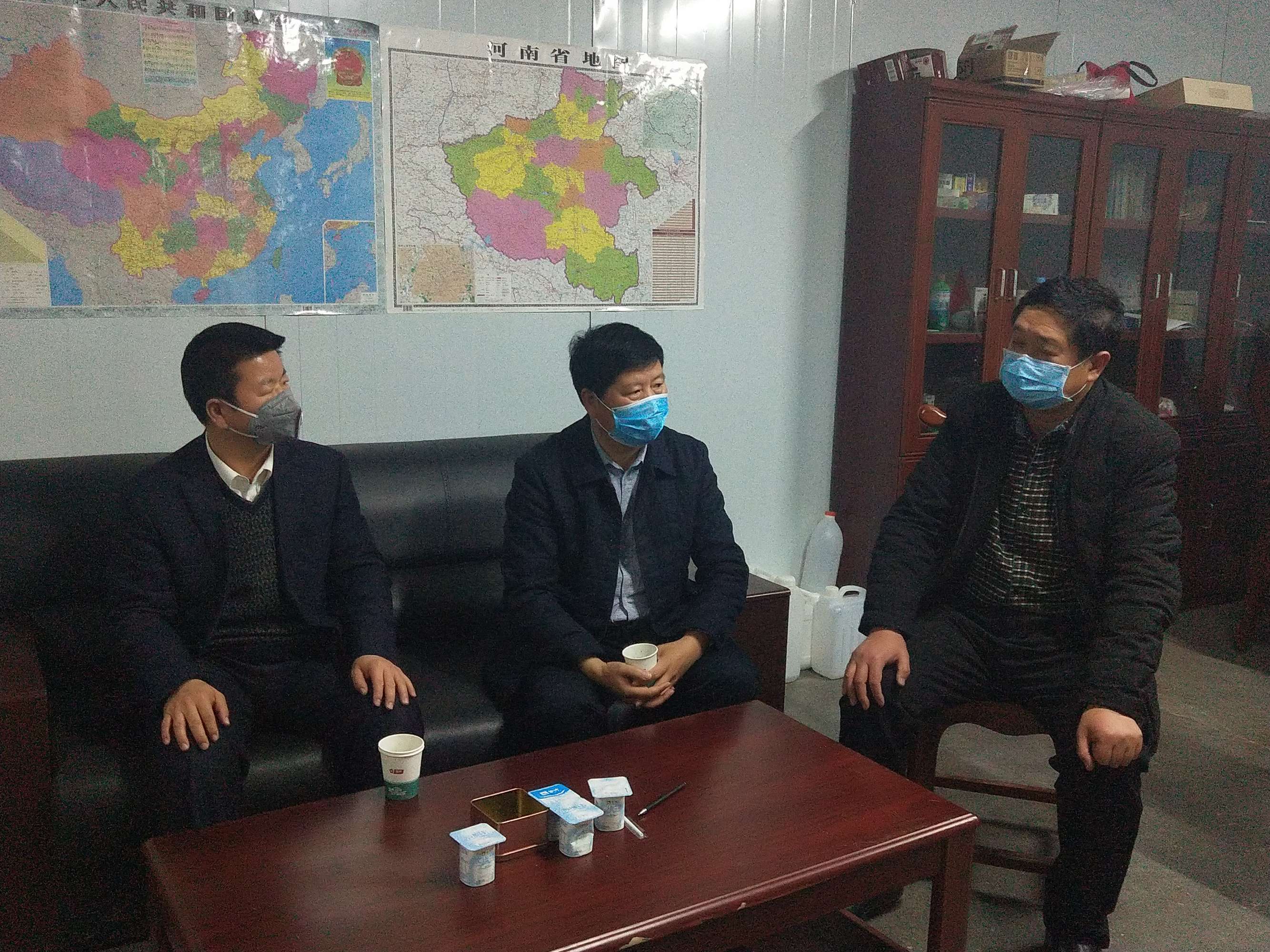 駐馬店市酒類產業聯合會向淘兒寧藥械有限公司捐贈價值5萬元生活用品