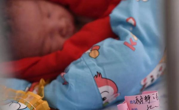 你好，寶貝！中原戰“疫”中“三個寶寶”的故事 