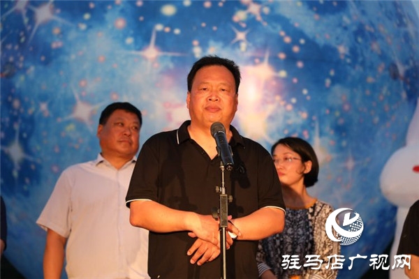 平輿藍天芝麻小鎮荷塘月色600畝荷花競相開放成游客絕佳夜游打卡地
