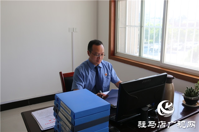“掃黑斗士”魏排星 ：發現案件 辦好案件 為掃黑除惡專項斗爭作貢獻 