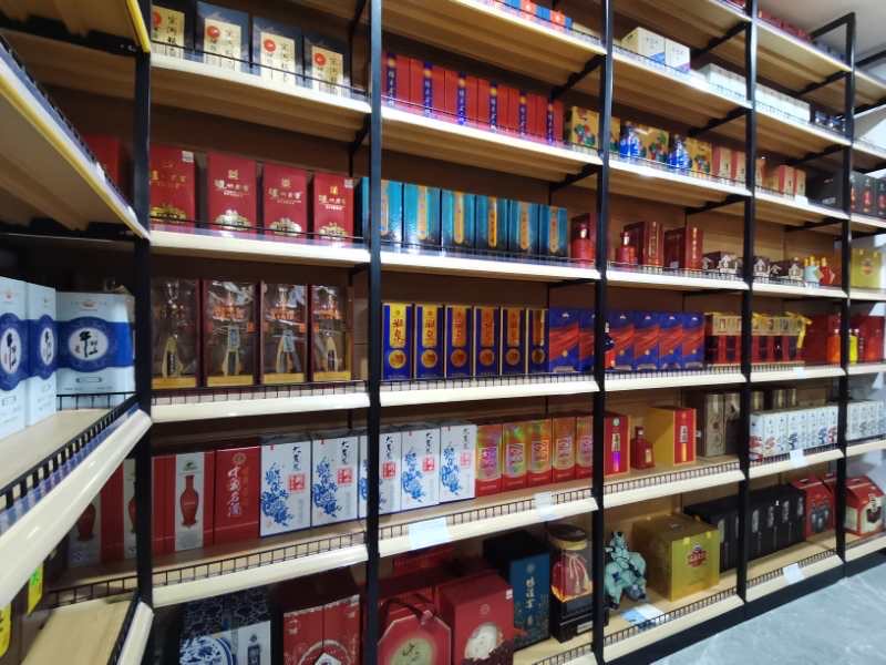天翼傳大愛，聚力暖人心！天翼商貿(mào)美酒文化體驗館開業(yè)現(xiàn)場溫情上演公益慈善拍賣