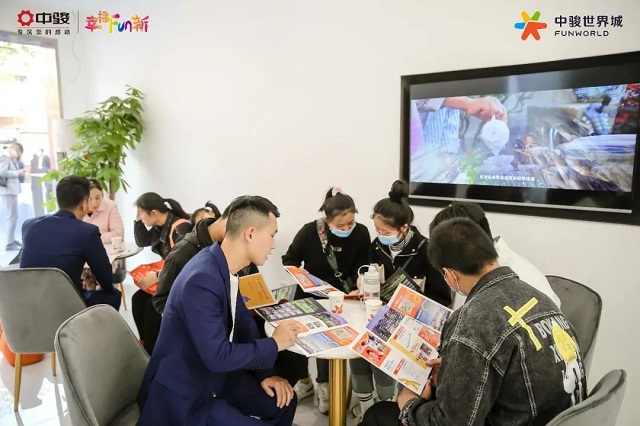 紅動天中，千人到場！中駿世界城展廳開放盛況空前！