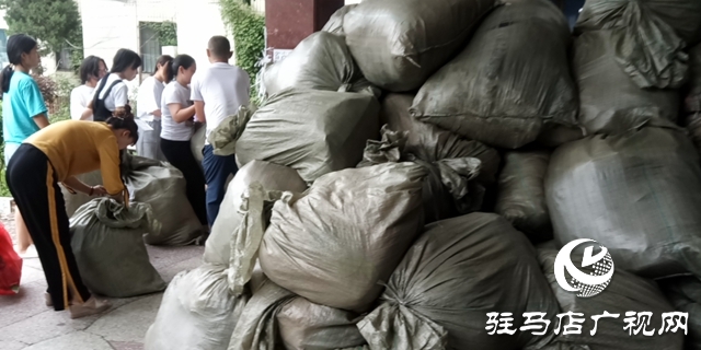 汝南：學黨史 辦實事  “郵”我護航校園包裹