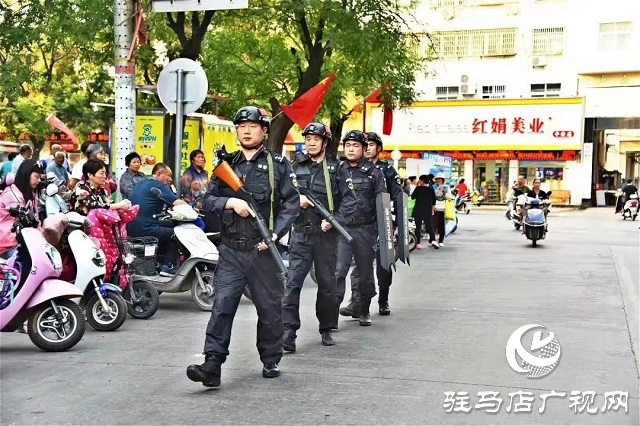 【我為祖國站崗】向祖國敬禮︱平輿公安祝福偉大祖國繁榮昌盛、國泰民安！