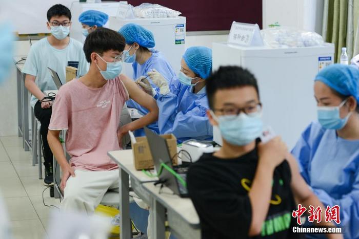 10余省份開打新冠疫苗加強針，你的疫苗打了幾針？