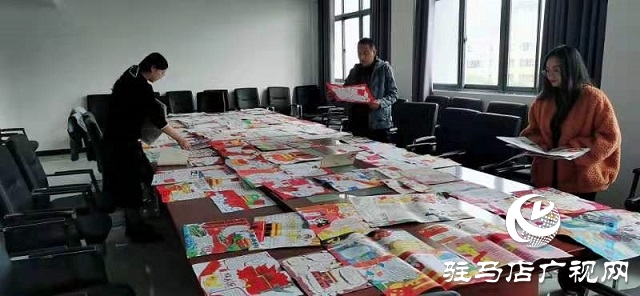 正陽縣教育系統(tǒng)組織開展“黨旗飄飄 強國有我”學(xué)生手抄報評選活動