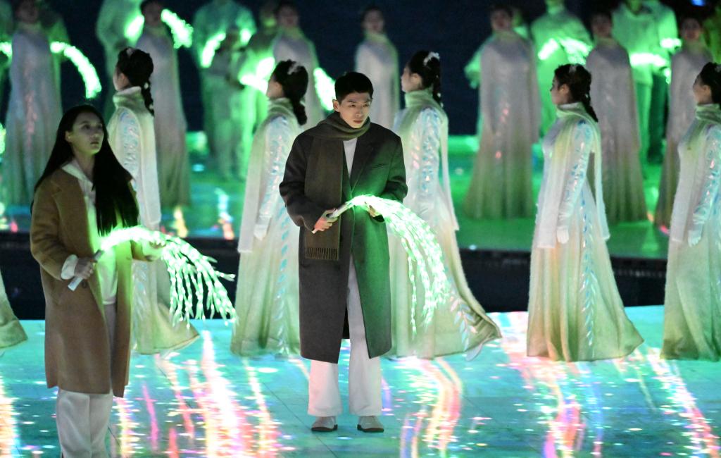 再見，一起向未來！——張藝謀及主創團隊詳解北京冬奧會閉幕式