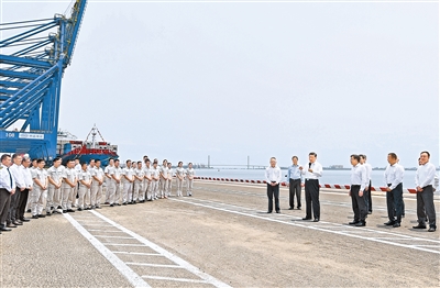 習近平在海南考察時強調 解放思想開拓創新團結奮斗攻堅克難 加快建設具有世界影響力的中國特色自由貿易港