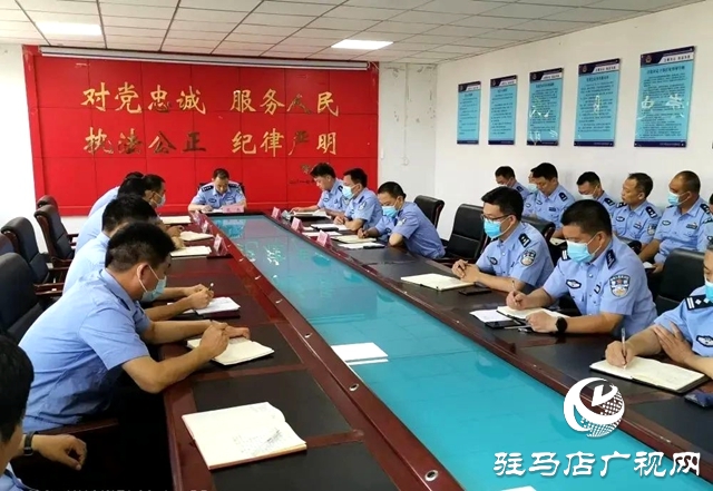平輿縣公安局 “七個發力” 確?！鞍偃招袆印比〉脤嵭? width=