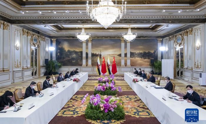 習言道丨習近平這趟出訪，三個場景意味深遠