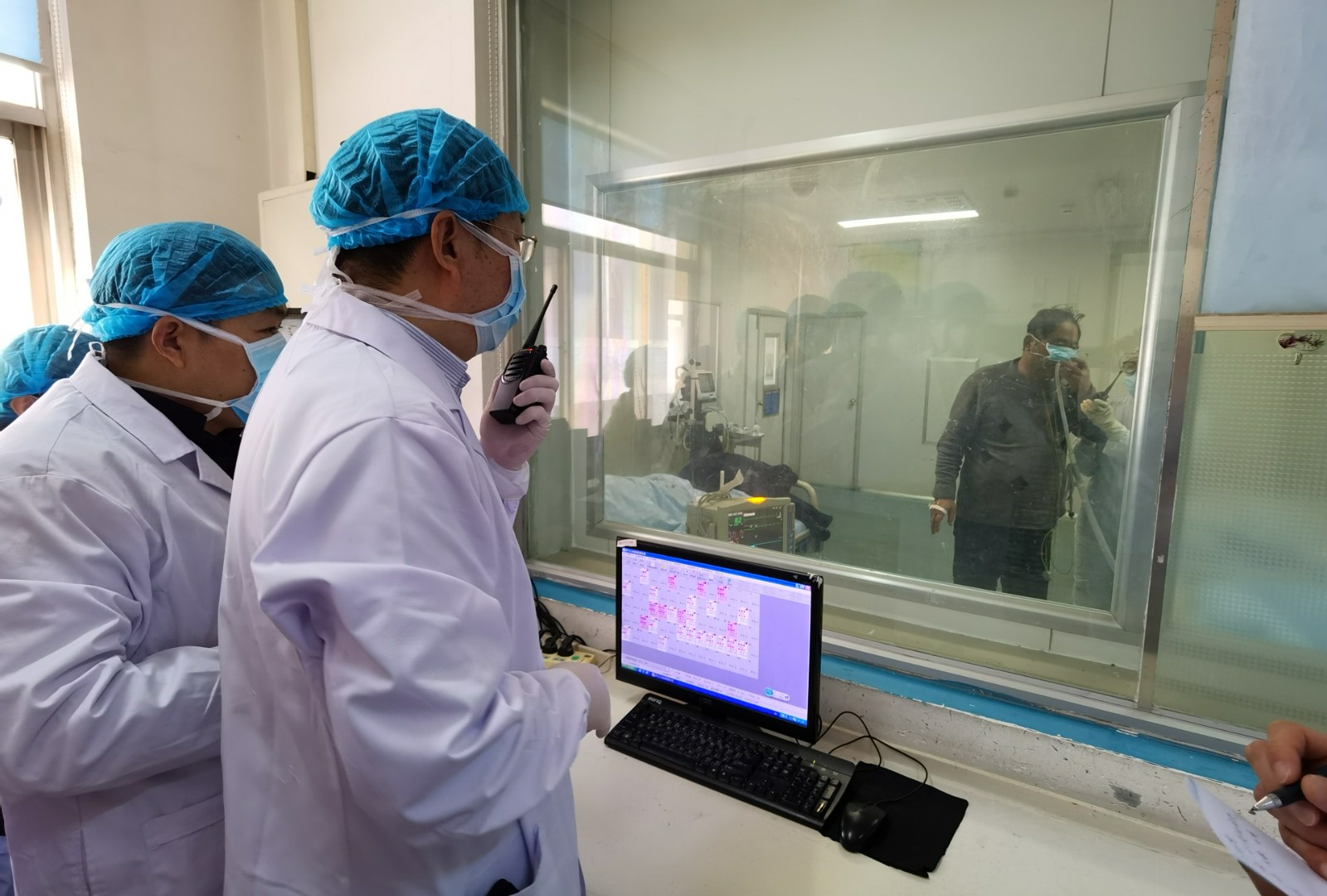 關愛你我他（她）·溫暖千萬家丨尋醫就診熱點問答：新冠感染重癥怎么防治？鄭大一附院綜合ICU主任孫同文來答疑解惑