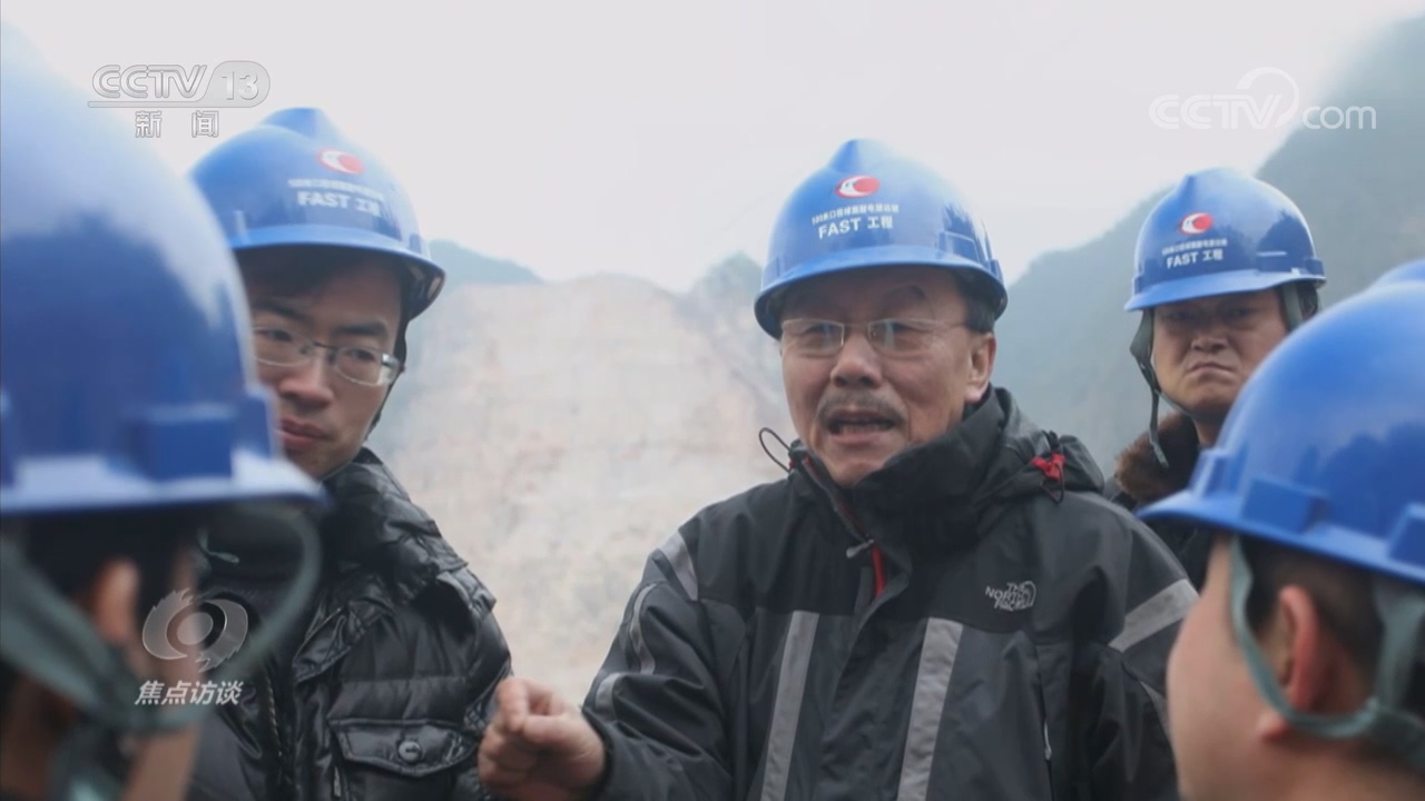 焦點訪談：十年賀詞 點贊人民 點亮英雄的名字