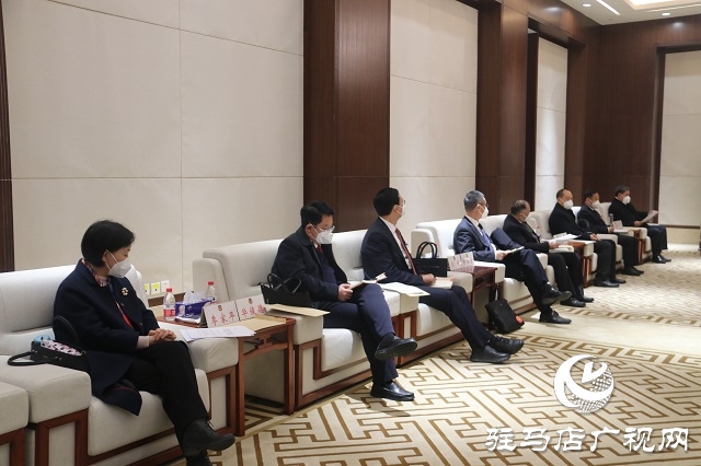 兩會時間｜駐馬店市政協召開黨組擴大會議暨五屆一次主席會議