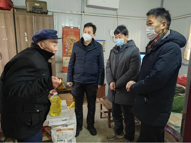 駐馬店市殘聯深入定點結對幫扶村開展“關愛你我他（她）·溫暖千萬家”春節走訪慰問活動