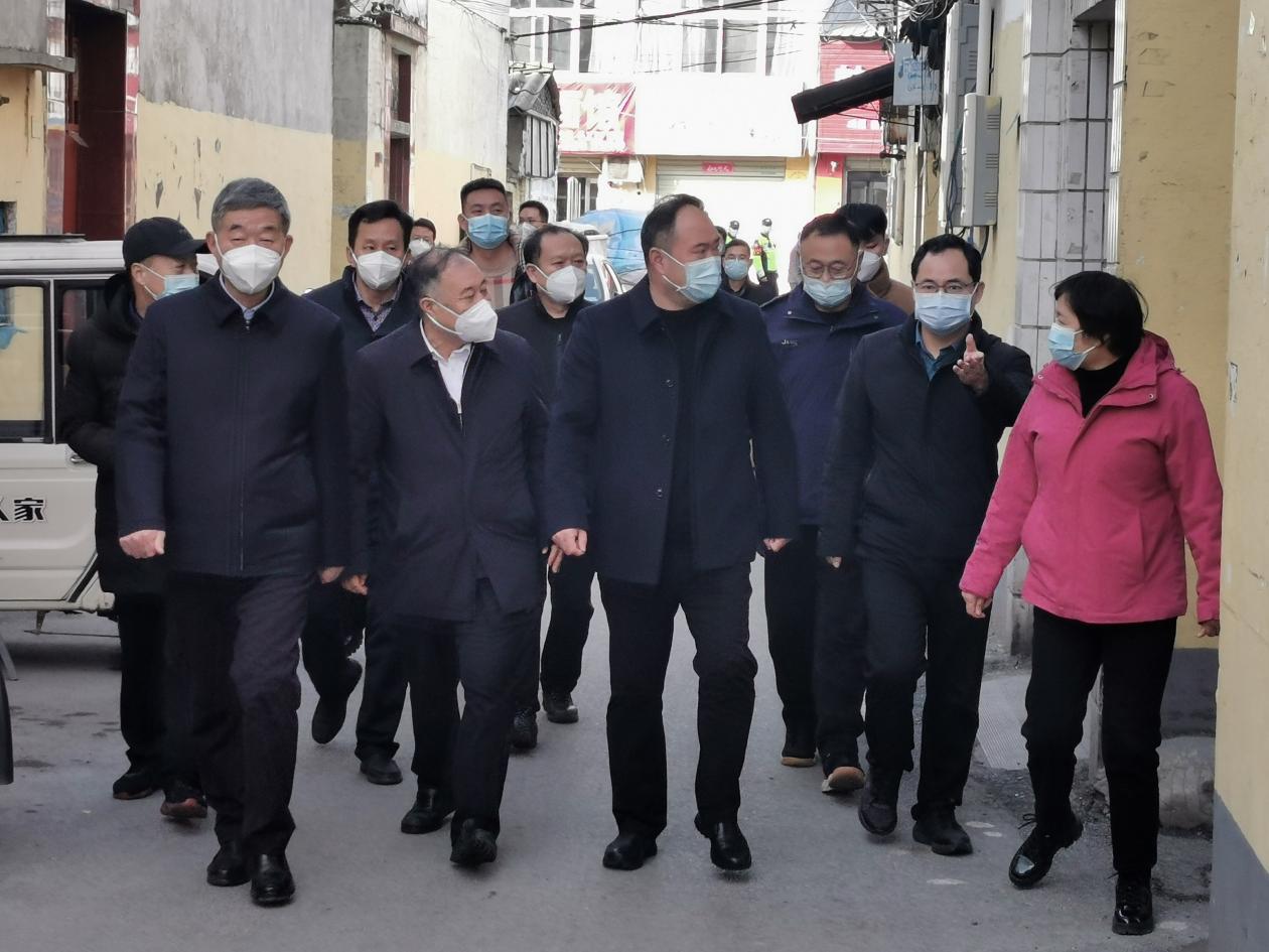 駐馬店市委常委、宣傳部部長、市政府副市長劉曉文春節(jié)慰問困難殘疾人