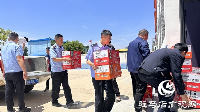 愛心企業開展“警民一家親 夏日送清涼”活動