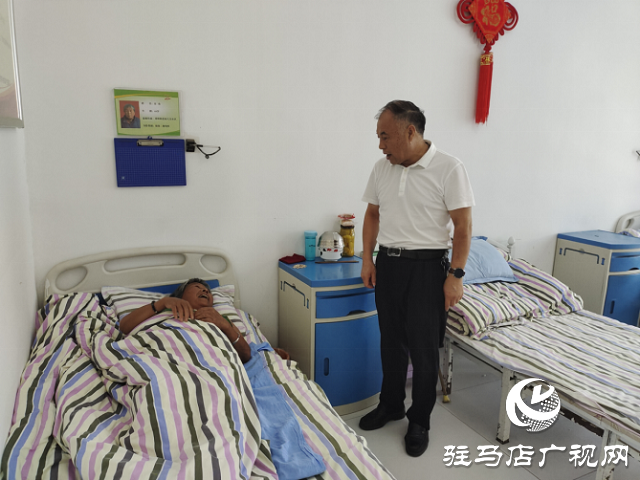 駐馬店市政協(xié)四屆副主席、市殘聯(lián)名譽(yù)主席張銀良深入基層宣講河南省殘聯(lián)第八次代表大會(huì)精神