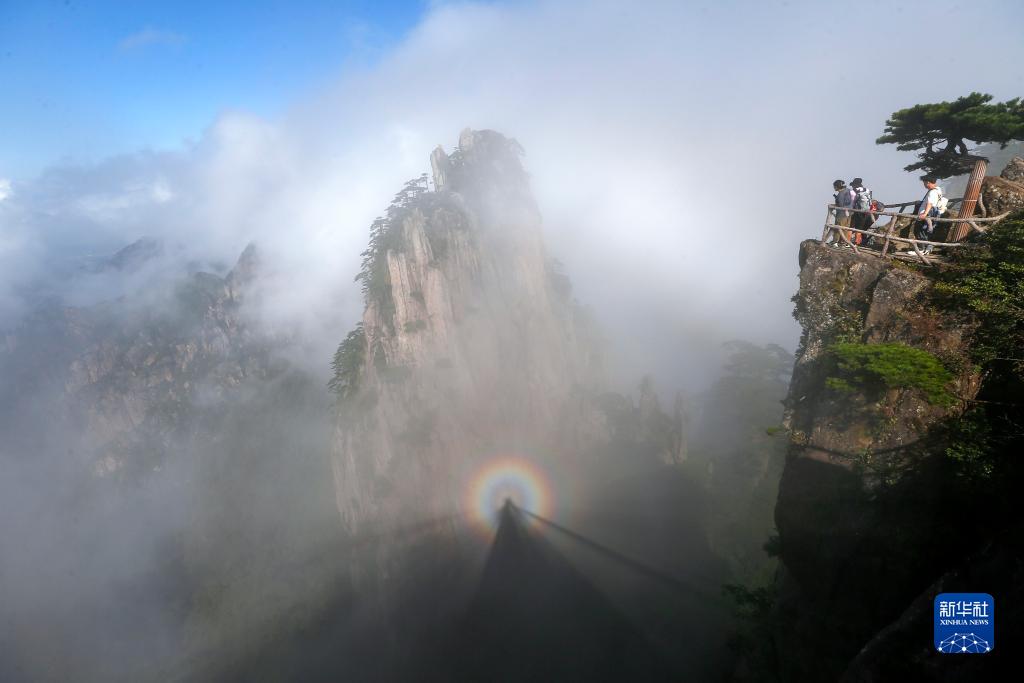 美麗中國｜安徽黃山：奇峰云海