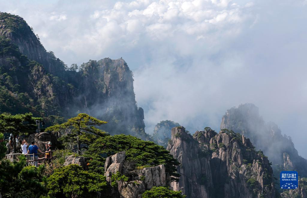 美麗中國｜安徽黃山：奇峰云海