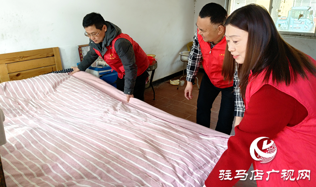 平輿縣十字路鄉：文明實踐活動走進鄉敬老院