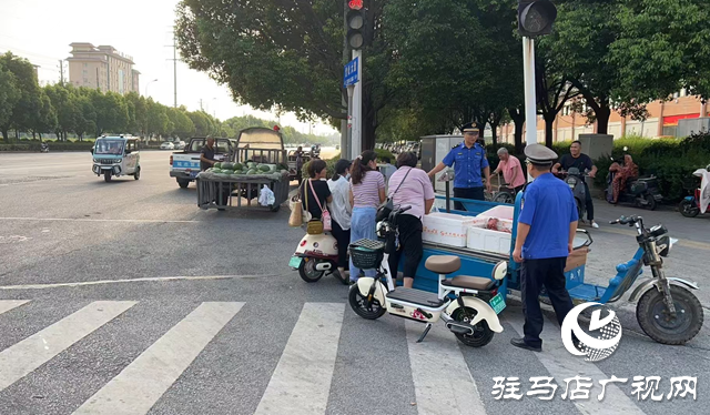 駐馬店市城鄉一體化示范區城管局：整治校園周邊亂象 護航“開學季”