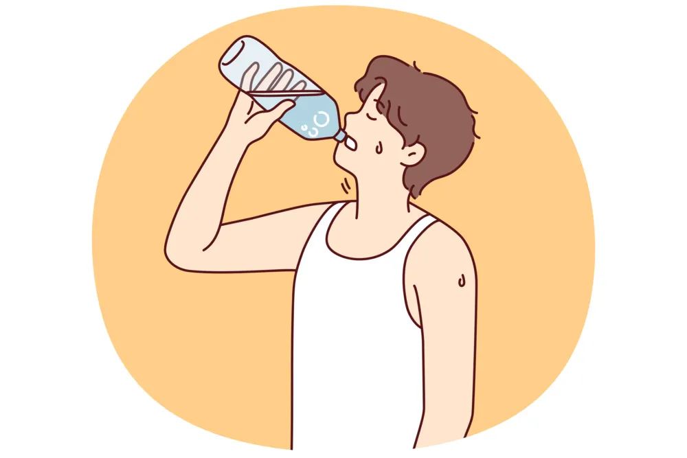 別等渴了再喝水，那就晚了！這些喝水誤區(qū)不懂危害很大……