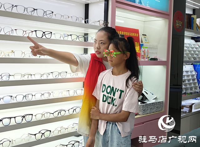 靳雨彤：在眼視光行業綻放青春光彩