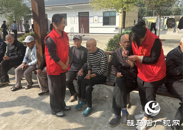 駐馬店市城鄉一體化示范區劉閣街道開展“九九重陽節 慰問敬老院”活動