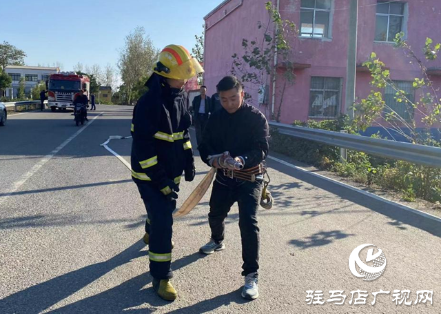 驛城區沙河店鎮：邀請專業人士指導 提升火災救援水平