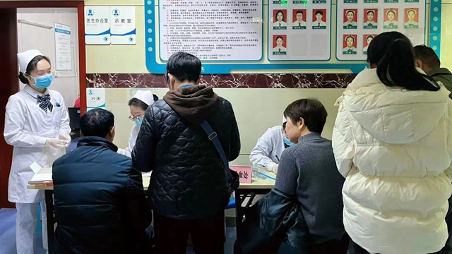 送醫送暖，共筑肝膽健康防線——駐馬店市中醫院開展愛肝日義診活動