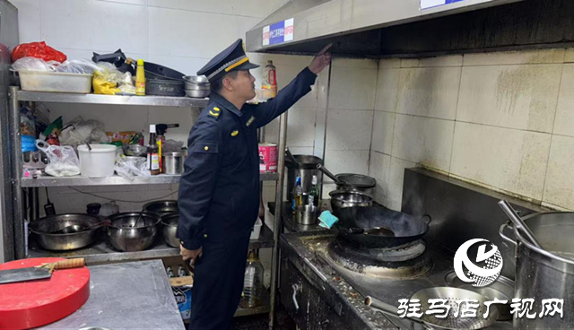 示范區城管局開展春季市容環境整治行動