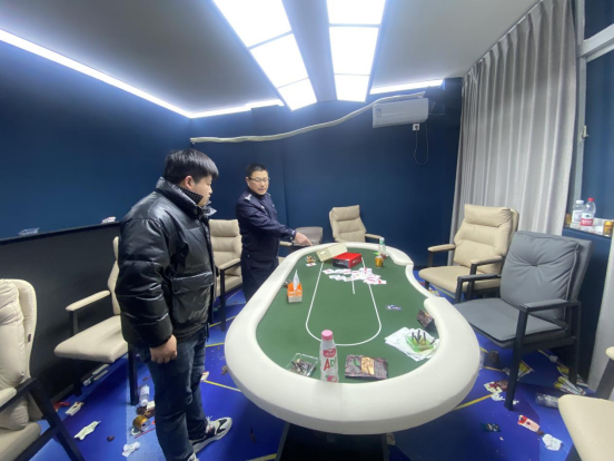 示范區公安分局對轄區場所開展安全檢查