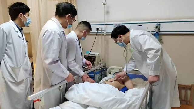 駐馬店市第一人民醫院成功治療八旬慢性硬膜下血腫患者
