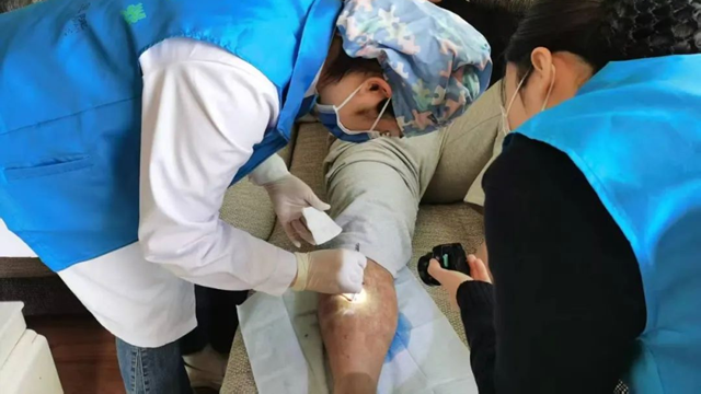  “豫健護理到家”解決患者換藥難題，上門護理暖人心