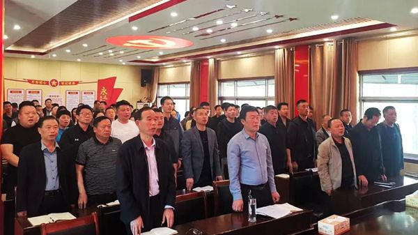 駐馬店市城鄉(xiāng)一體化示范區(qū)劉閣街道辦事處開展傳承紅色基因?qū)ｎ}報(bào)告會(huì)