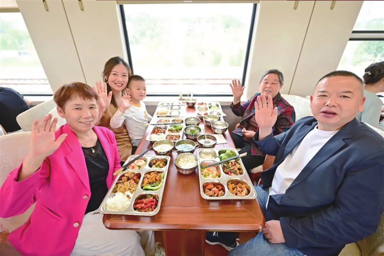 河南銀發旅游列車線路上新 如何購票 來看這份攻略吧