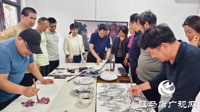市縣書畫家齊聚泌陽 丹青賦韻助芳香小鎮品牌提升