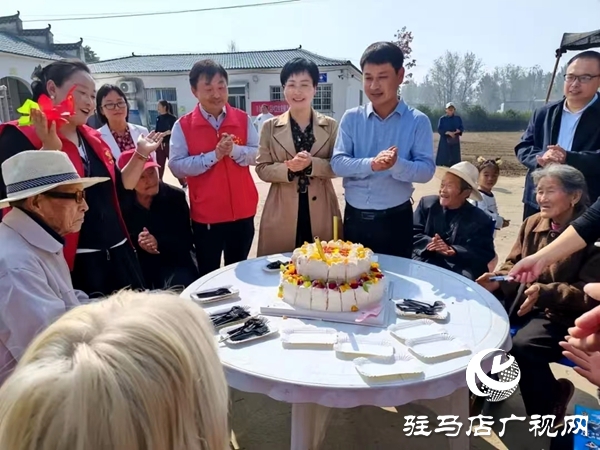 以孝善與活力為筆，繪就鄉村新畫卷 ——專訪平輿縣萬金店鄉土店村支部書記李新立