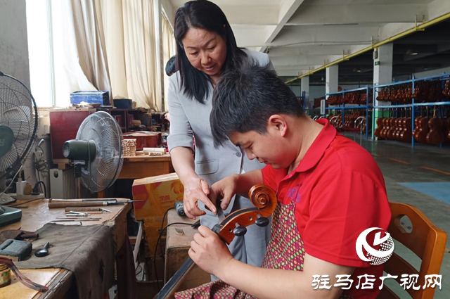 郭新社：精耕細作琴產業 琴韻悠揚傳世界